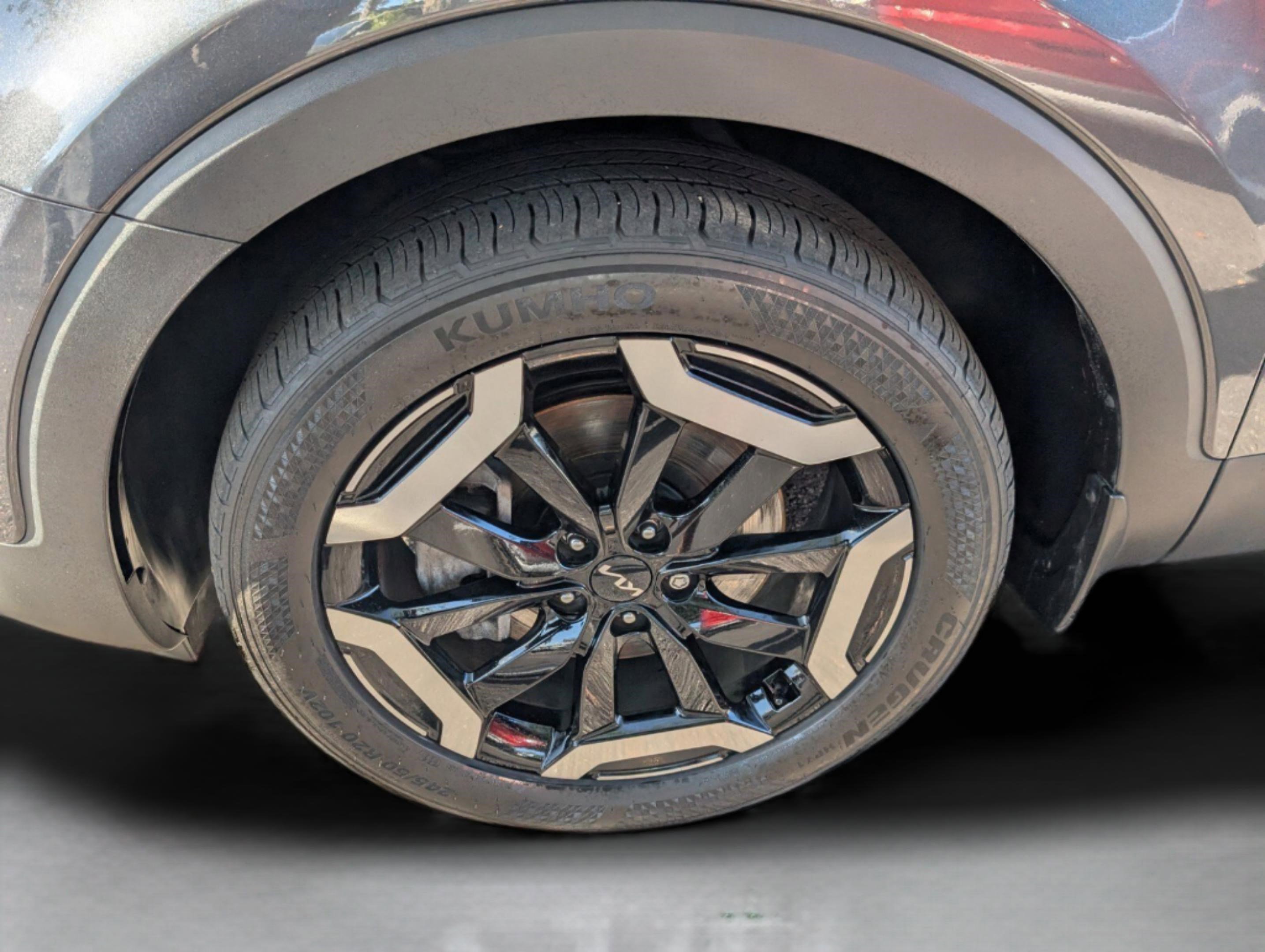 Certified 2024 Kia Telluride S w/ S Sunroof Package image 14