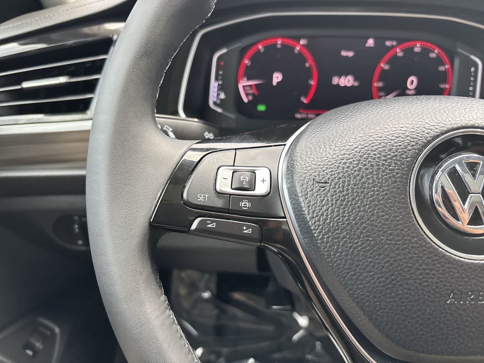 Used 2019 Volkswagen Jetta SEL FWD image 12