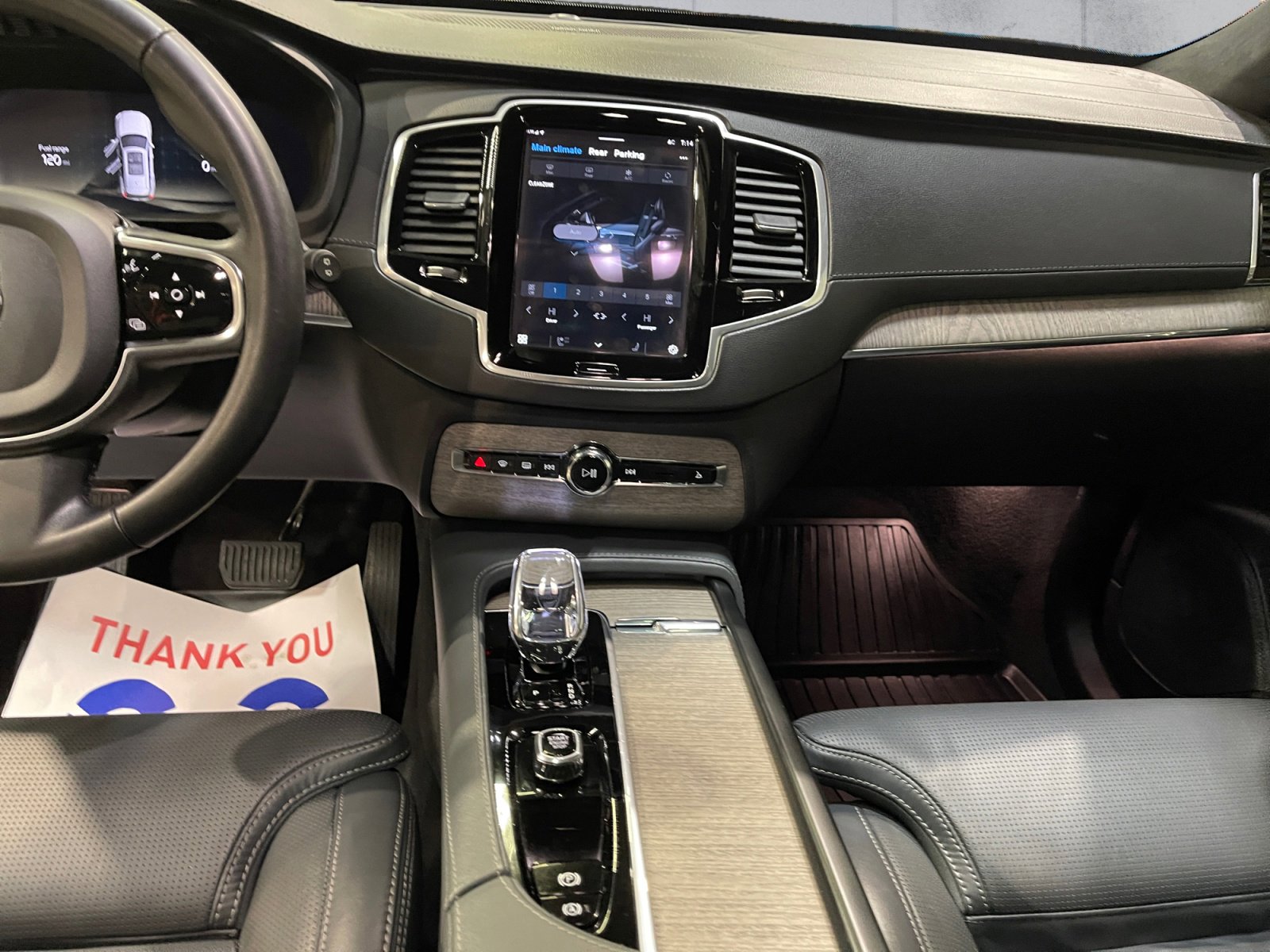 Used 2024 Volvo XC90 T8 Ultimate image 11