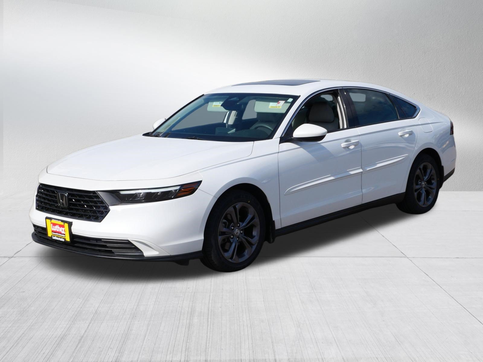 Certified 2023 Honda Accord EX image 3