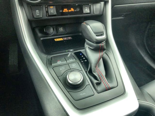 Used 2025 Toyota RAV4 XSE w/ Weather Package AWD/4WD image 19