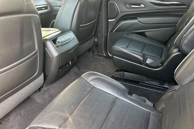 Certified 2022 Cadillac Escalade Sport w/ LPO, ONYX Package image 13