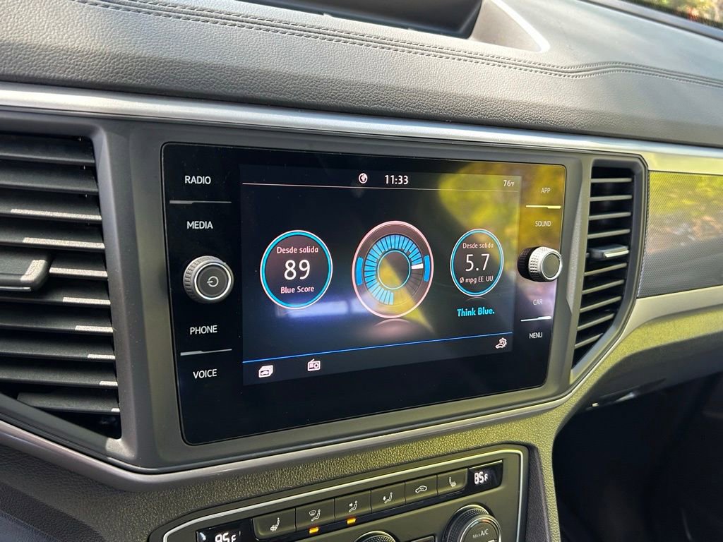 Used 2020 Volkswagen Atlas Cross Sport SE w/ Towing Package image 21