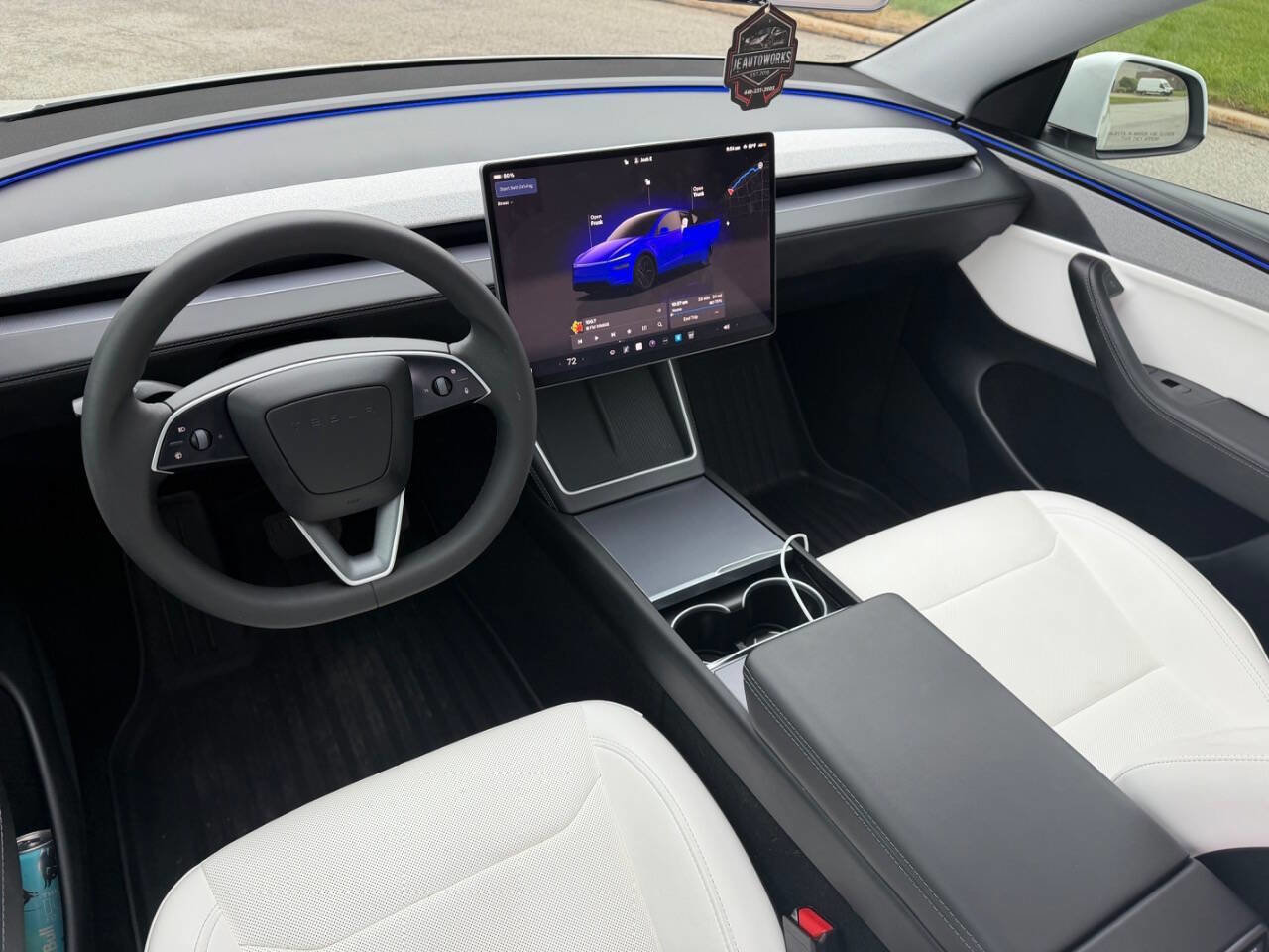 Used 2026 Tesla Model Y Long Range AWD/4WD image 10