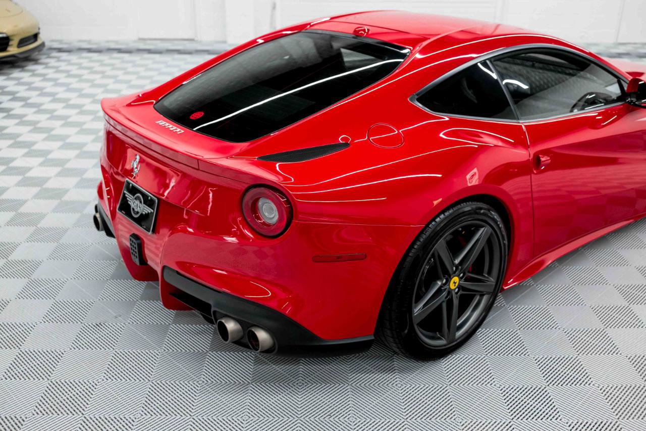 Used 2014 Ferrari F12 Berlinetta image 28