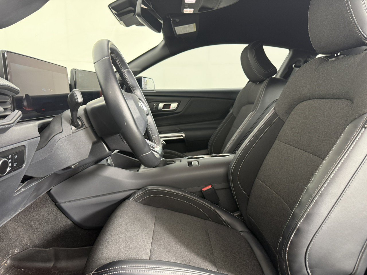 Used 2024 Ford Mustang GT RWD image 14