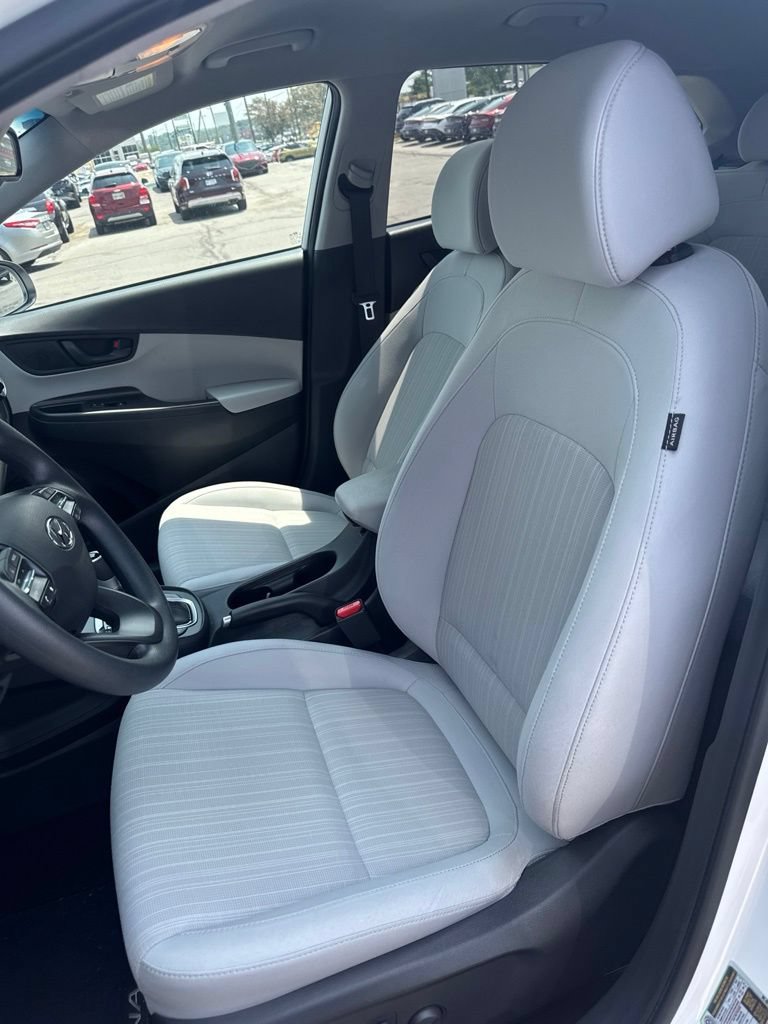 Certified 2023 Hyundai Kona SEL w/ Cargo Package AWD/4WD image 6