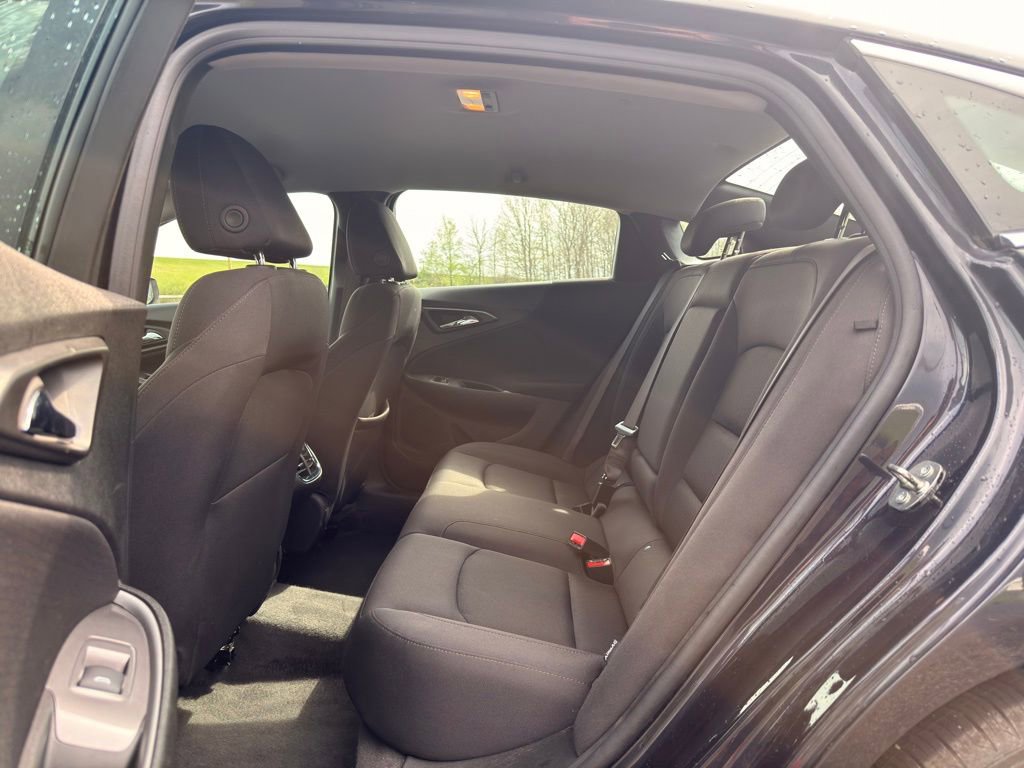 Used 2023 Chevrolet Malibu LT FWD image 26