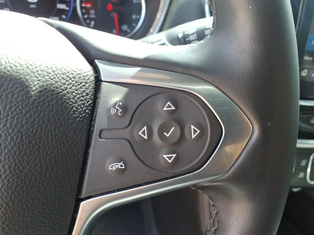 Used 2023 Chevrolet Traverse Premier image 29