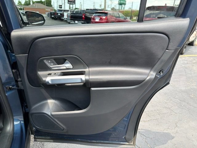 Used 2023 Mercedes-Benz GLB 250 4MATIC image 17