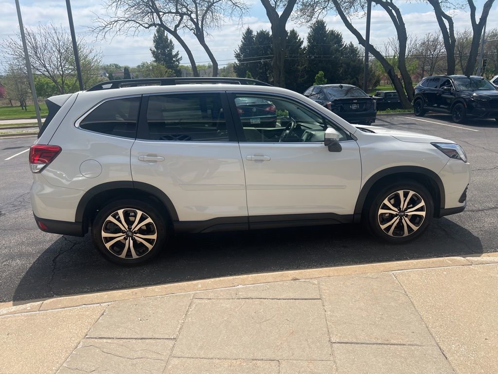 Used 2023 Subaru Forester Limited AWD/4WD image 7
