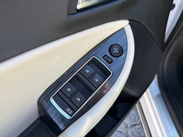 Used 2017 Chevrolet Impala Premier FWD image 10