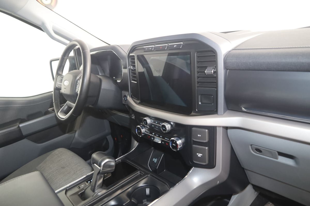Used 2023 Ford F150 Lightning XLT AWD/4WD image 41