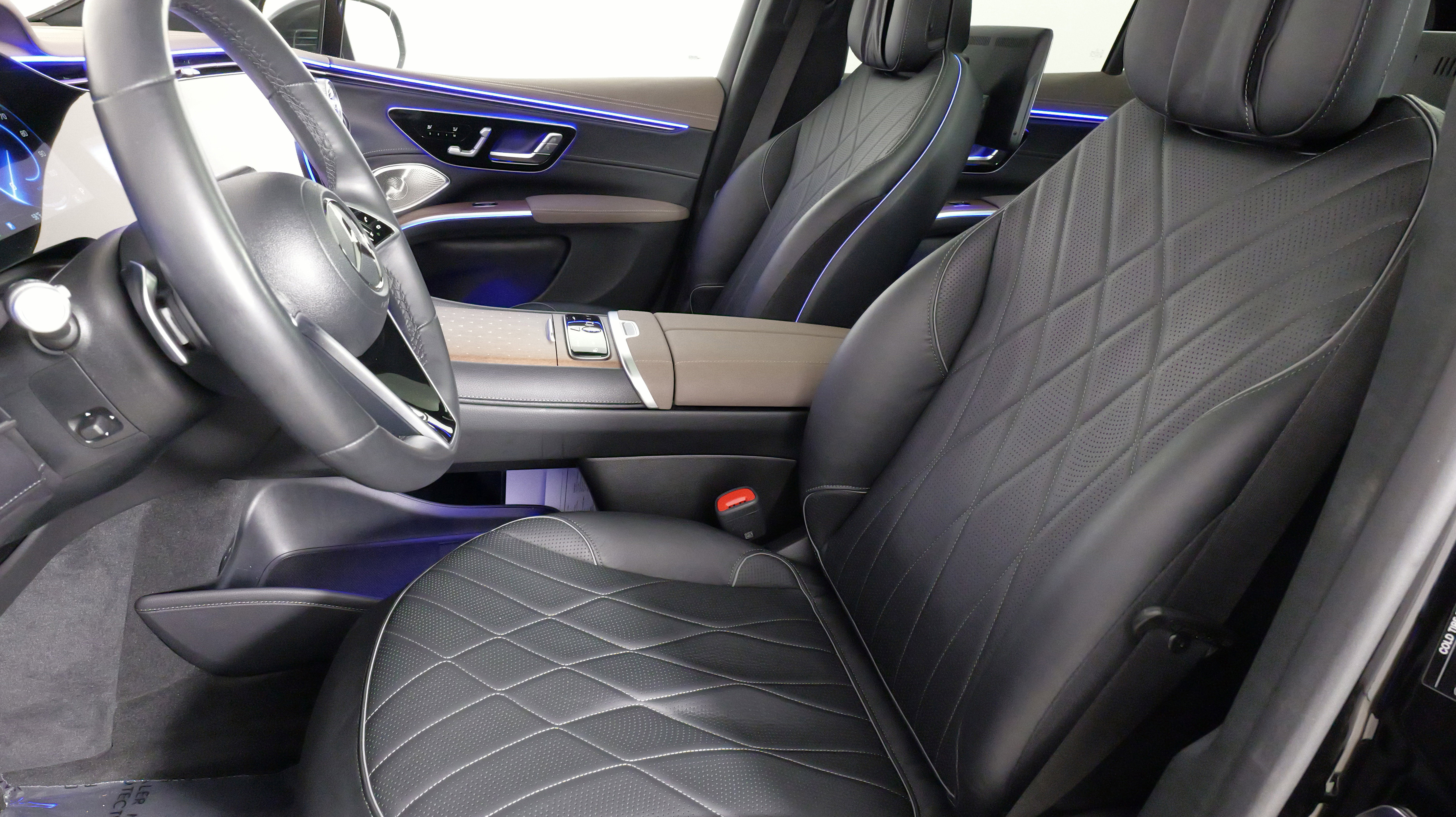 Used 2023 Mercedes-Benz EQS 580 4MATIC SUV image 30