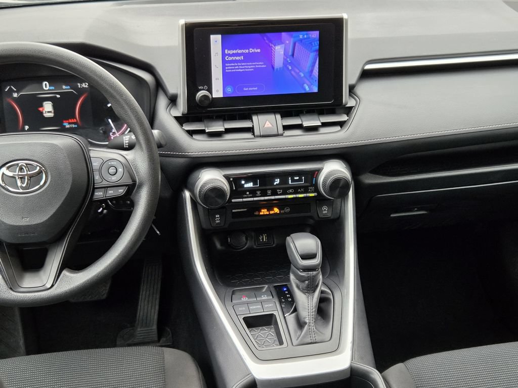 Used 2025 Toyota RAV4 LE FWD image 17