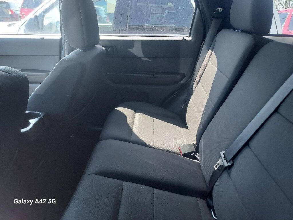 Used 2012 Ford Escape XLT FWD image 6