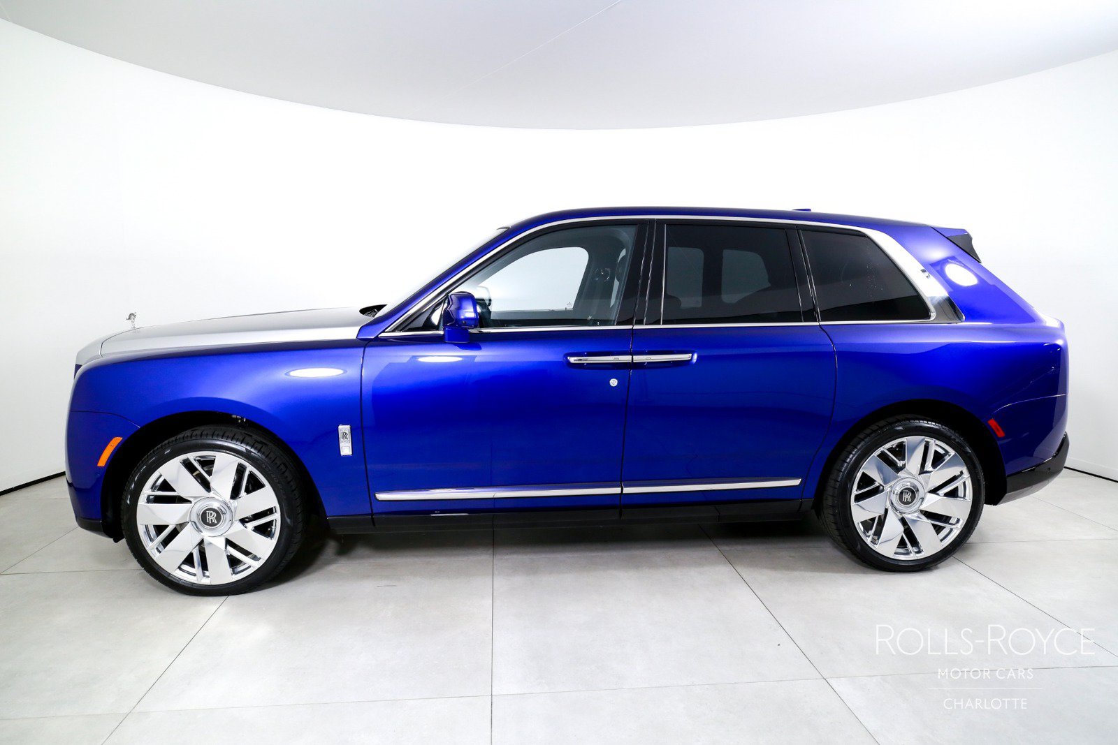 New 2026 Rolls-Royce Cullinan w/ Cullinan Package AWD/4WD image 3