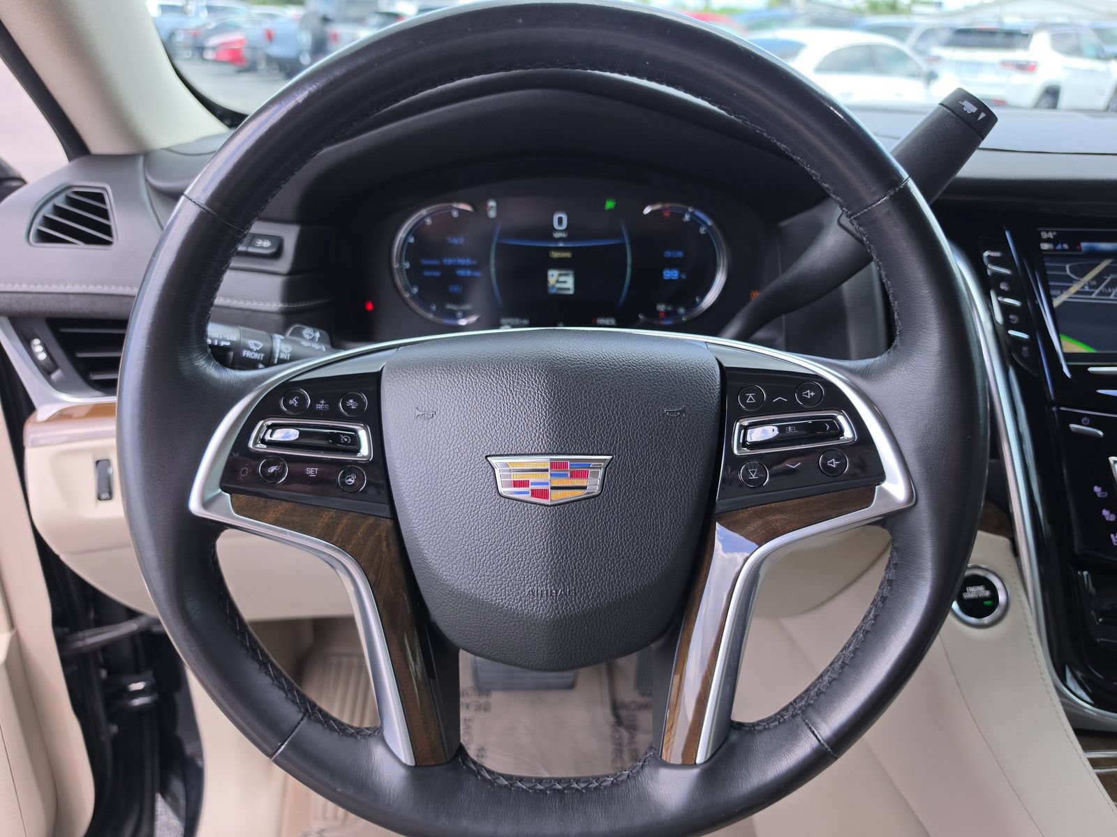 Used 2020 Cadillac Escalade Premium Luxury AWD/4WD image 25