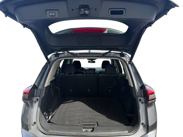 Certified 2026 Nissan Rogue SV image 7