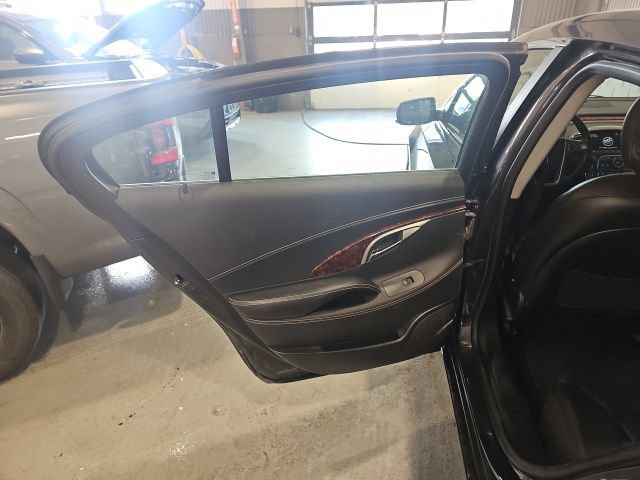 Used 2013 Buick LaCrosse Premium FWD image 19