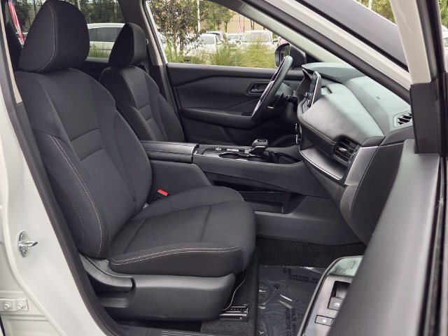 Used 2024 Nissan Rogue S FWD image 15