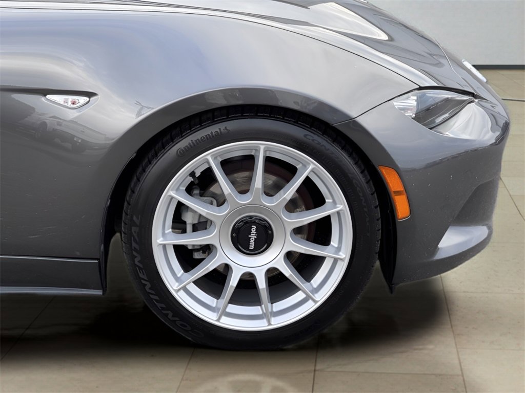 Used 2017 MAZDA MX-5 Miata RF Grand Touring image 37