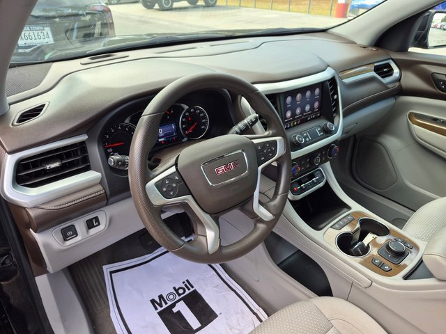 Used 2022 GMC Acadia SLE w/ Driver Convenience Package image 10