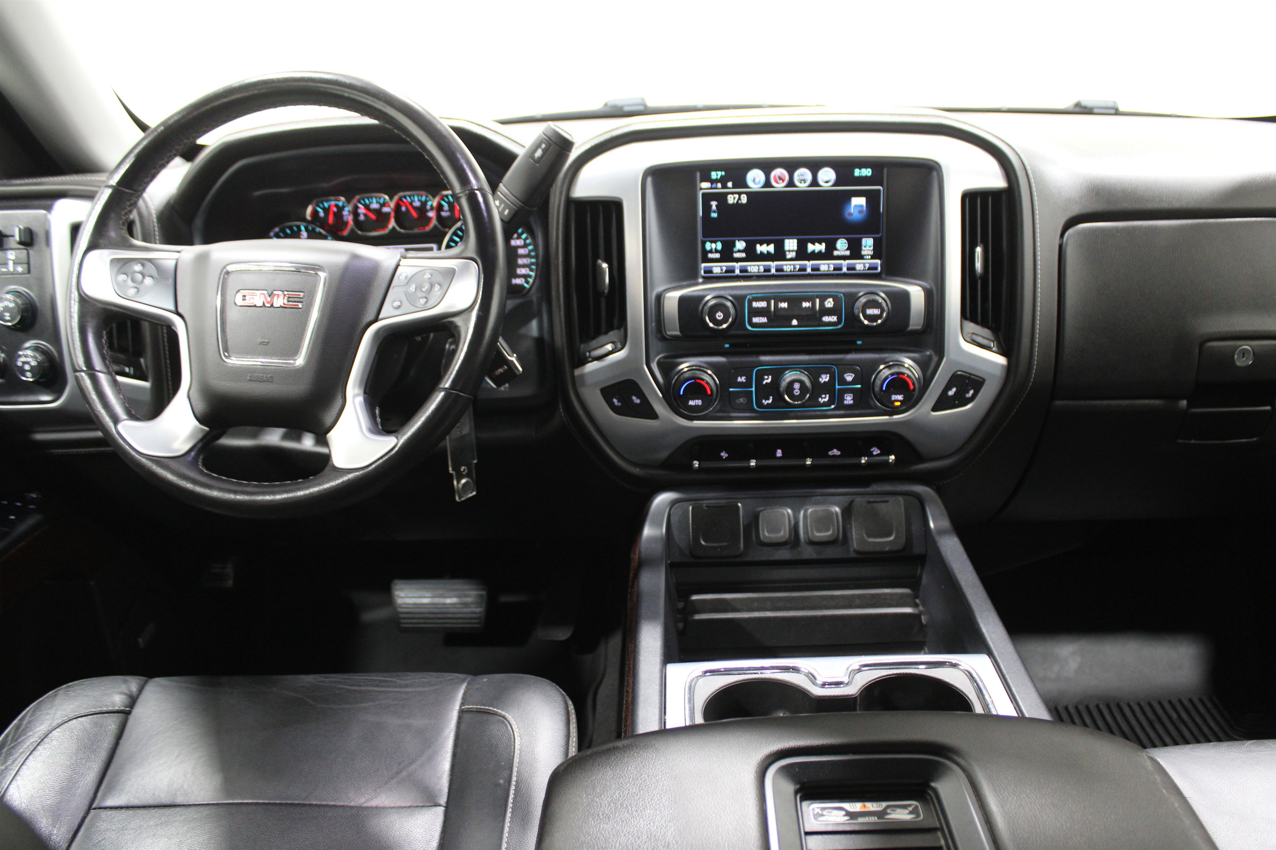 Used 2018 GMC Sierra 1500 SLT w/ SLT Premium Package image 2