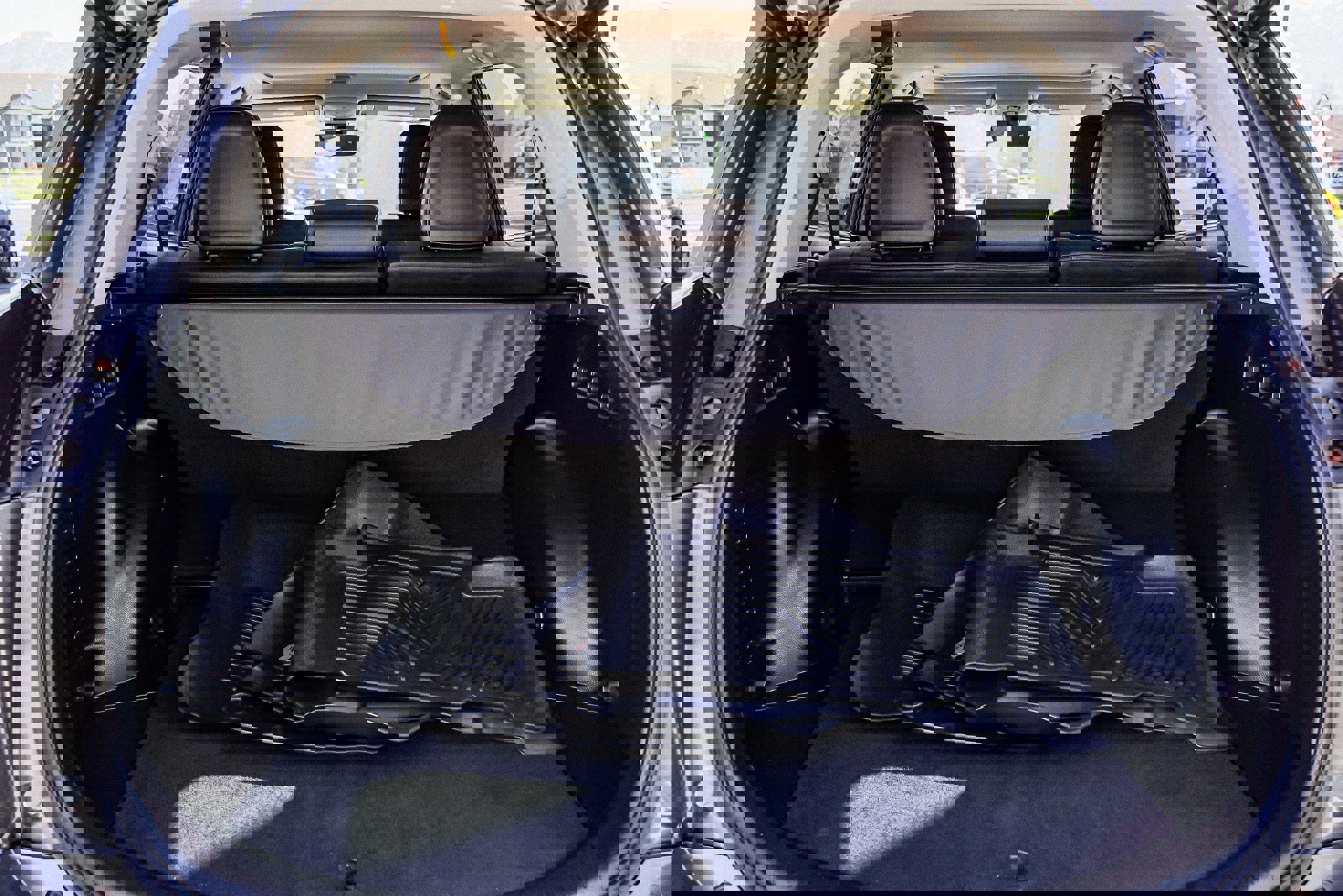 Used 2018 Toyota RAV4 Limited image 14