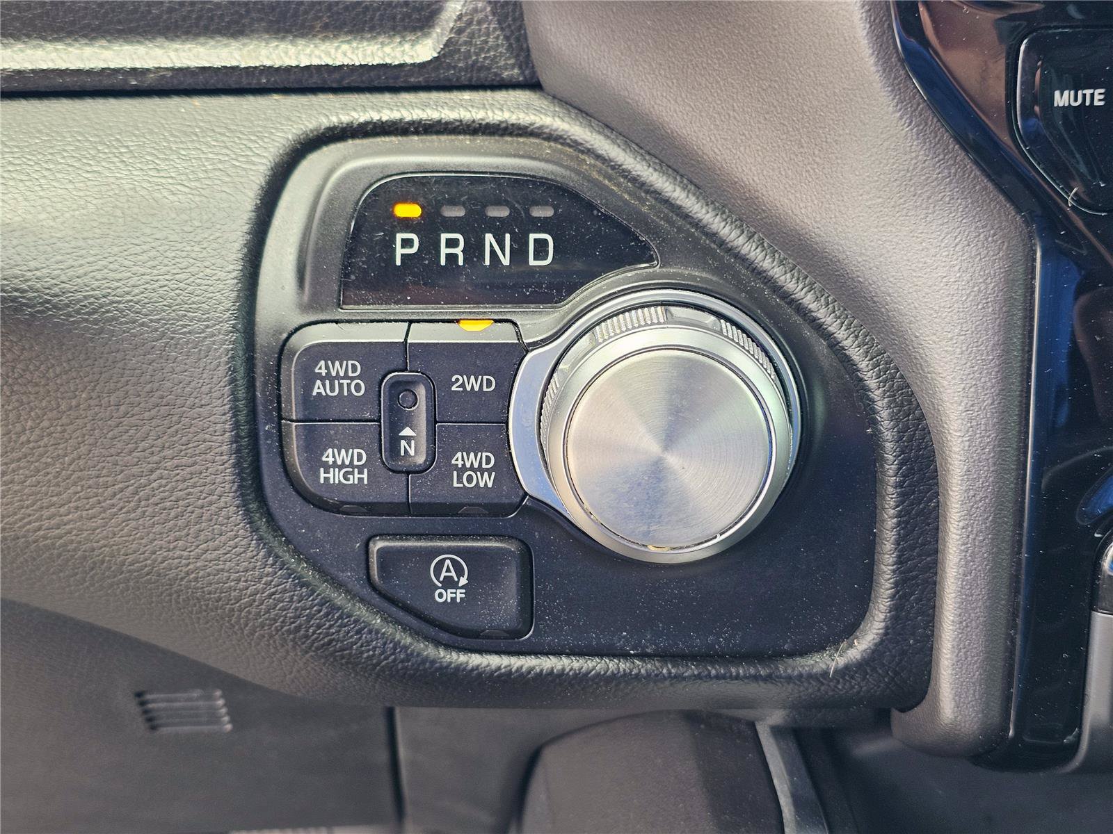 Used 2022 RAM 1500 Laramie w/ Sport Appearance Package AWD/4WD image 25
