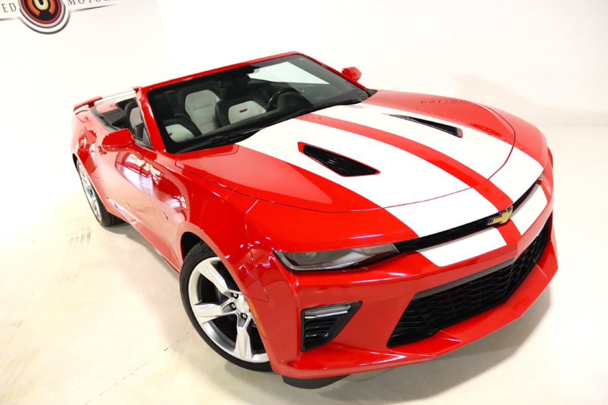 Used 2018 Chevrolet Camaro SS RWD image 78