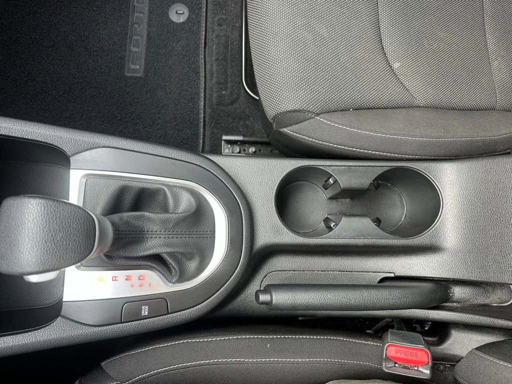 Used 2023 Kia Forte LXS image 14