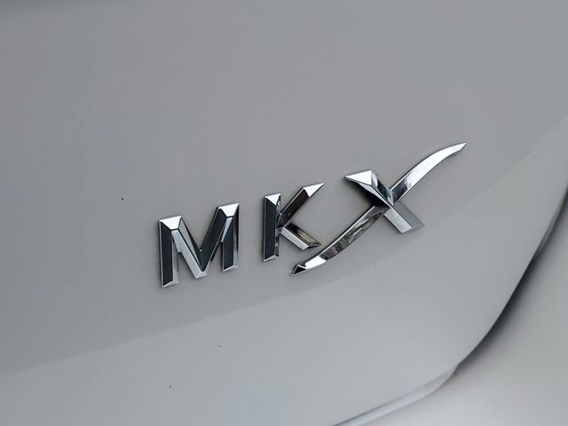 Used 2015 Lincoln MKX FWD w/ Equipment Group 101A image 6