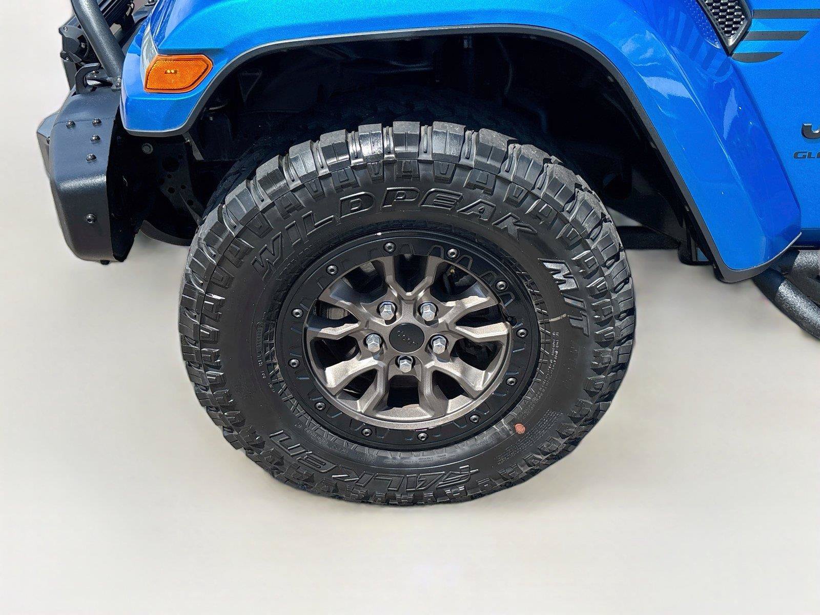Used 2023 Jeep Gladiator Overland AWD/4WD image 31