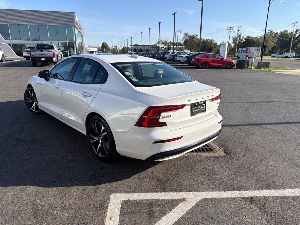 Used 2023 Volvo S60 B5 Core w/ Climate Package FWD image 5