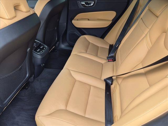 Used 2019 Volvo XC60 T5 Inscription w/ Protection Package Premier FWD image 20