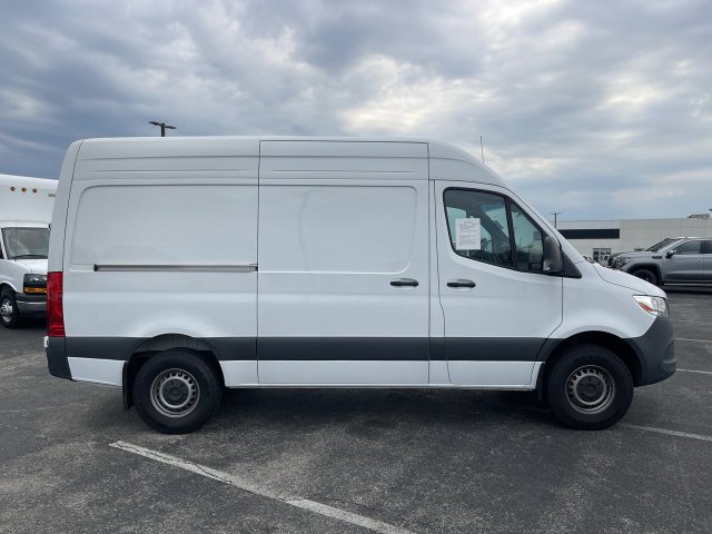 Used 2024 Mercedes-Benz Sprinter 2500 w/ Acoustic Package image 16