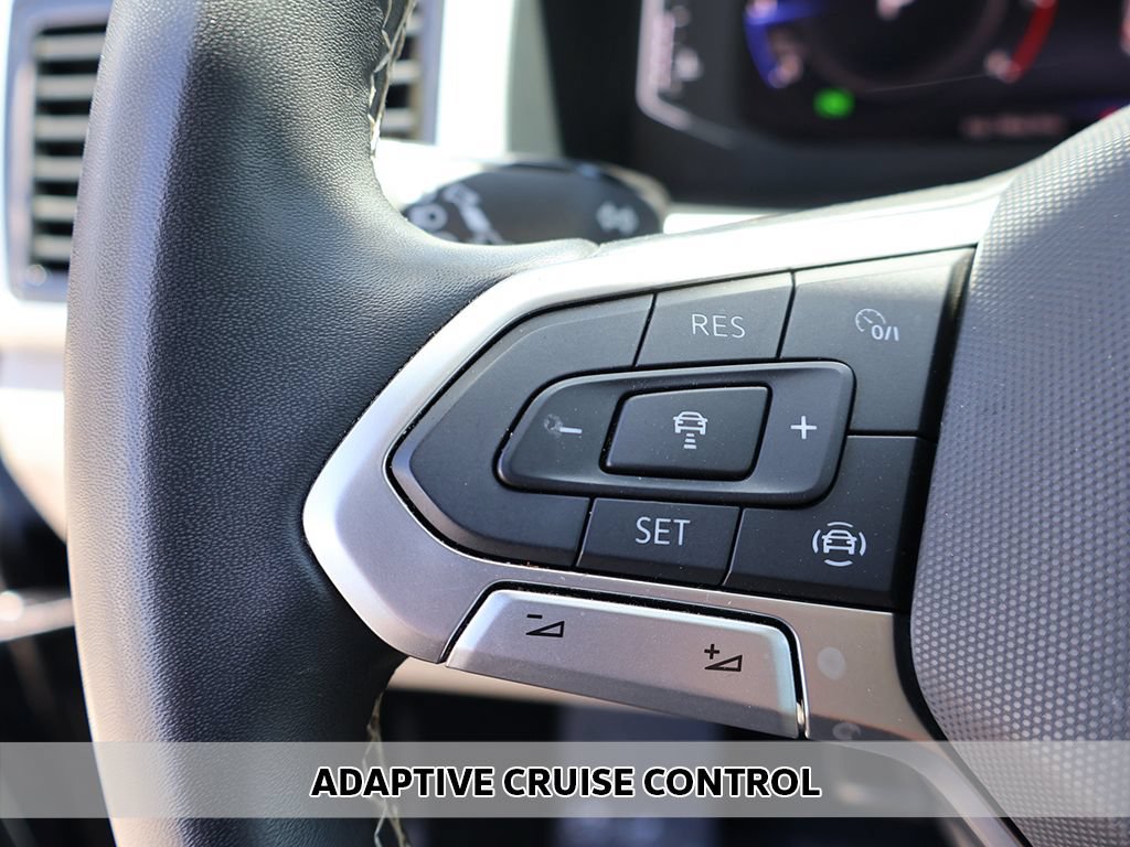 Used 2022 Volkswagen Atlas SE w/ Panoramic Sunroof Package FWD image 4