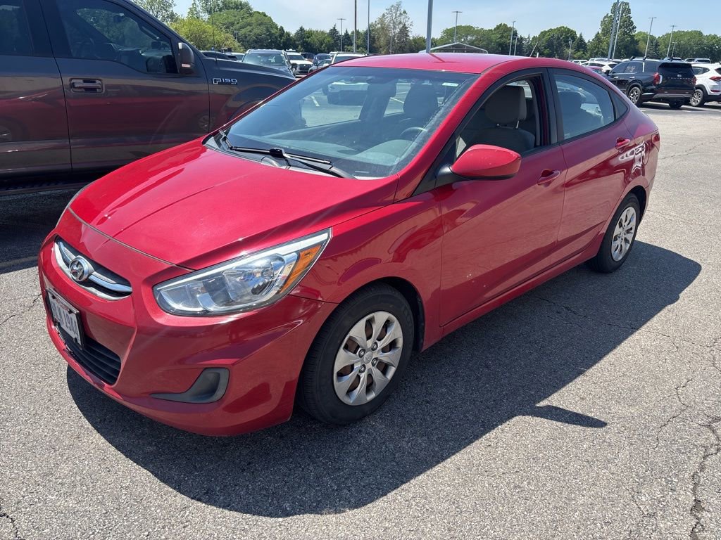 Used 2017 Hyundai Accent SE FWD image 2