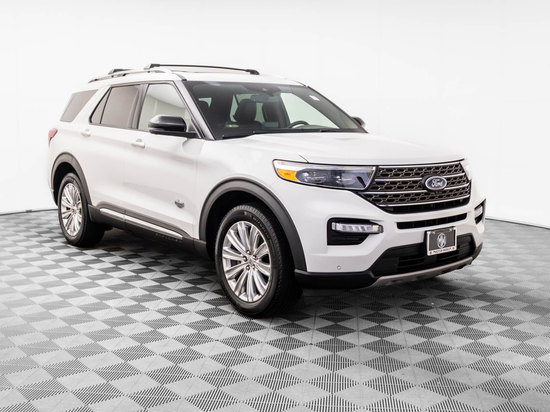 Used 2021 Ford Explorer King Ranch w/ Premium Technology Package image 8