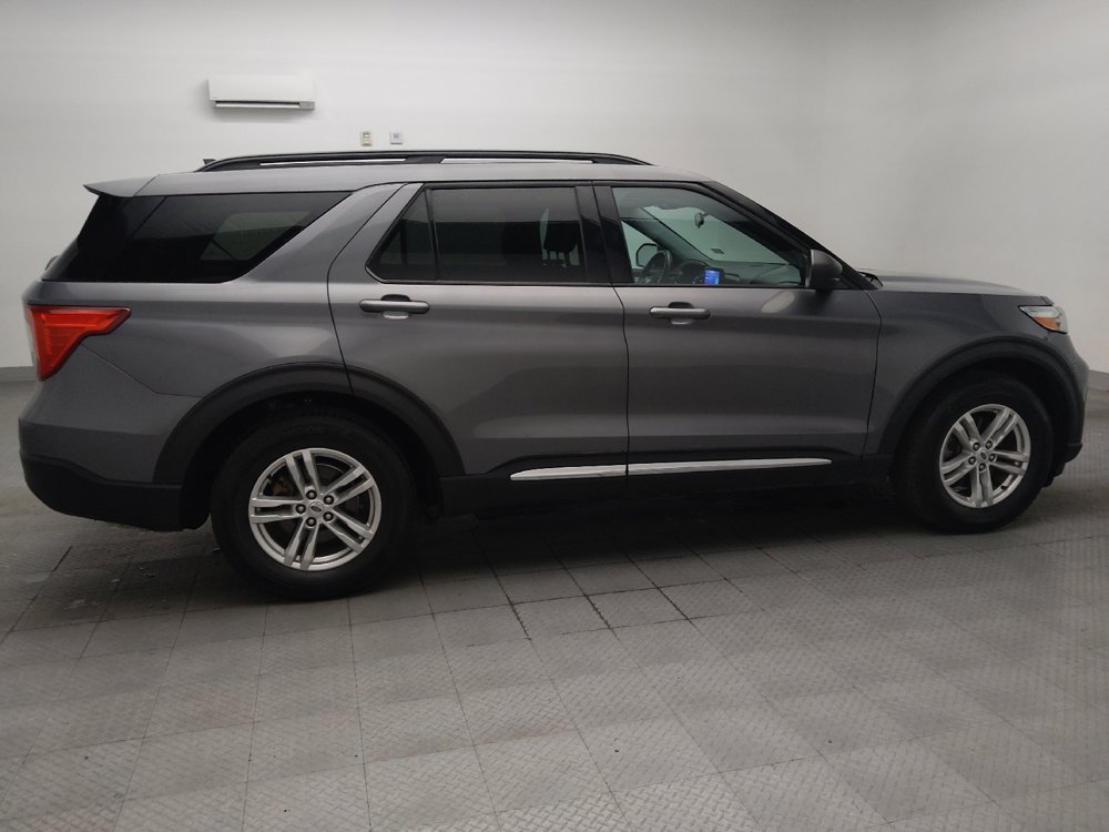 Used 2021 Ford Explorer XLT RWD image 10