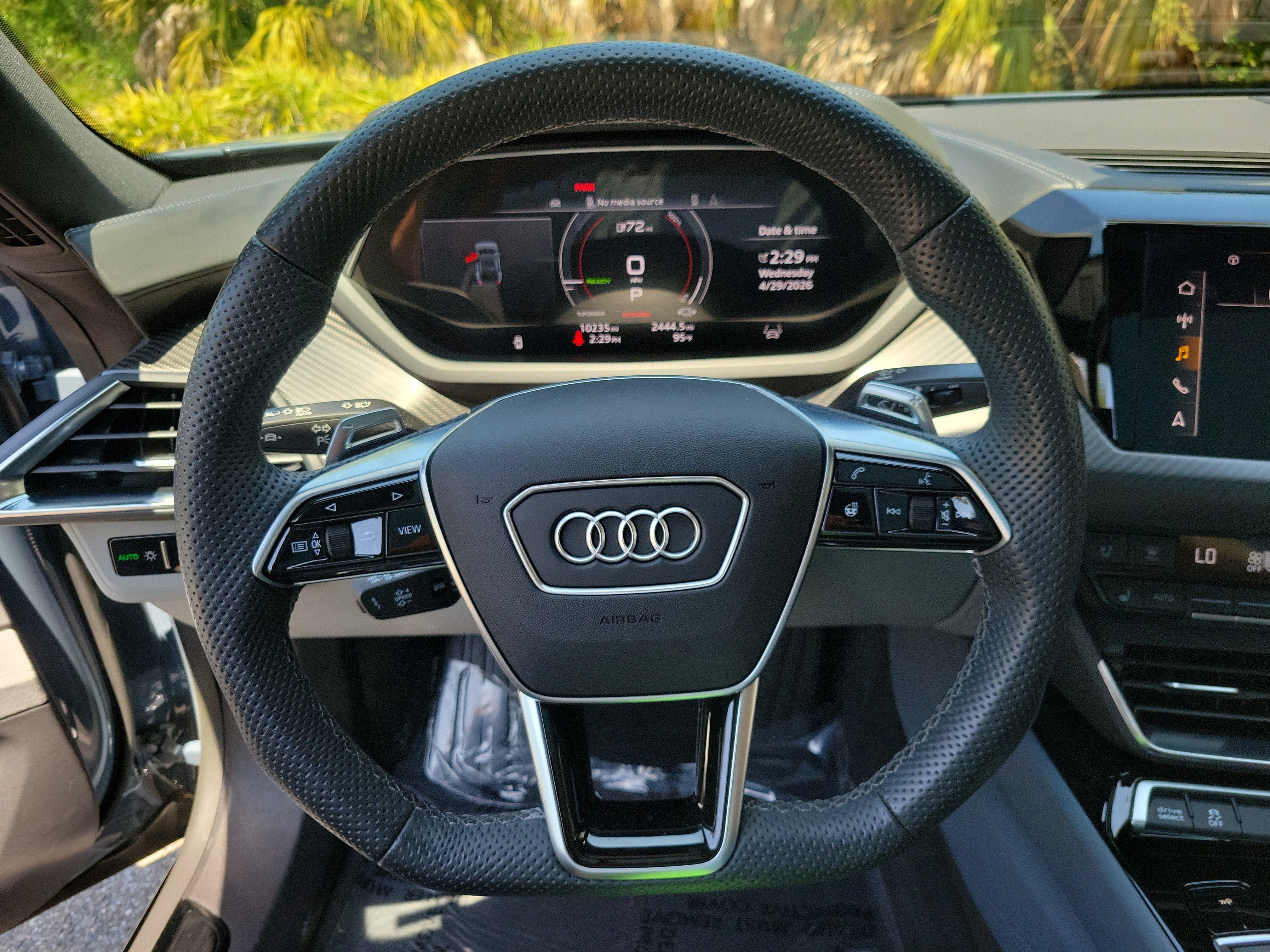 Used 2023 Audi e-tron GT Prestige w/ Prestige Package AWD/4WD image 32