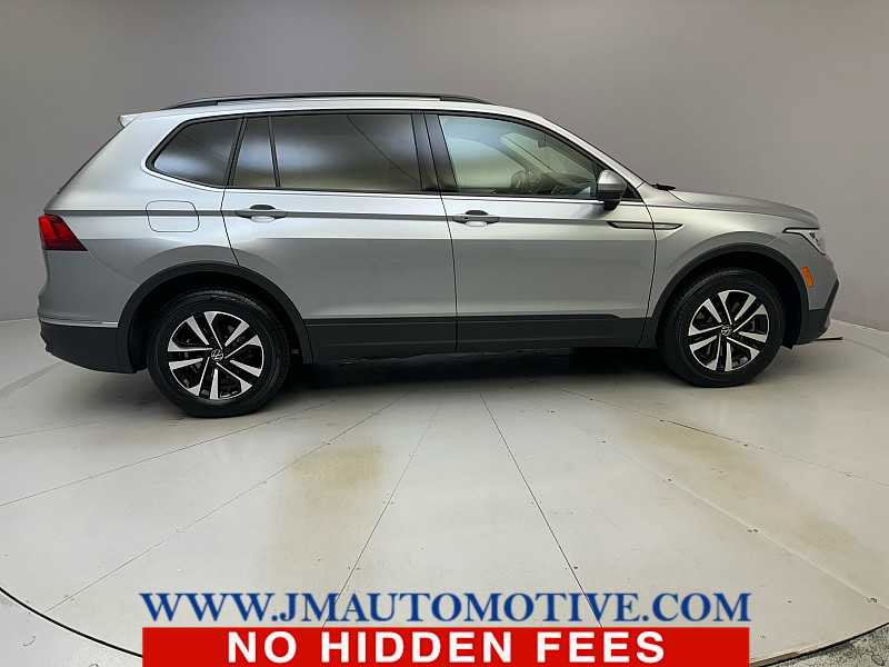 Used 2024 Volkswagen Tiguan S image 6