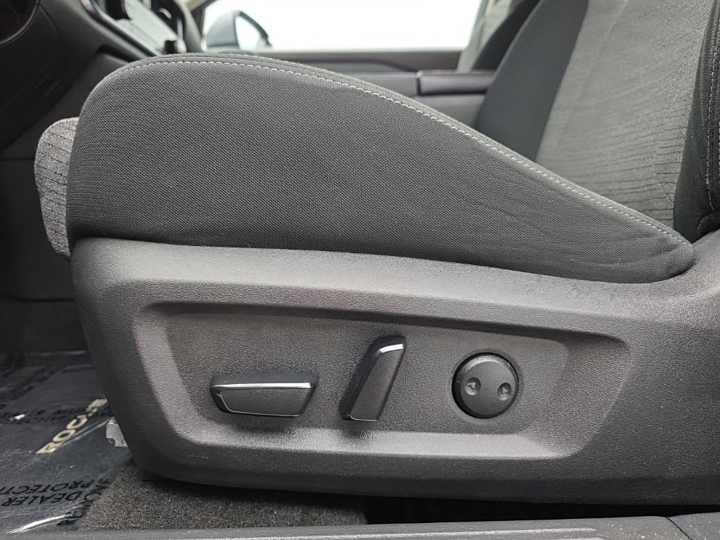 Used 2023 Nissan Rogue SV AWD/4WD image 21