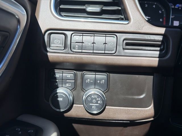 Used 2021 GMC Yukon XL SLT image 42