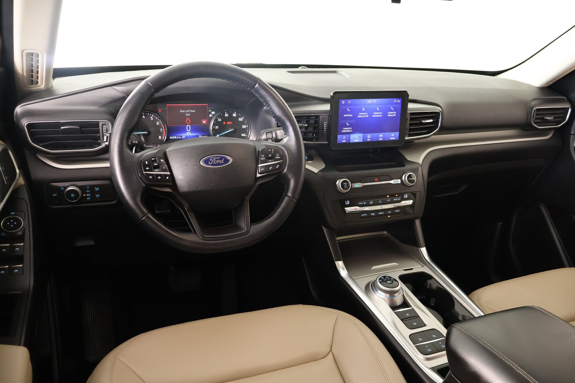 Used 2020 Ford Explorer XLT w/ Equipment Group 202A RWD image 2