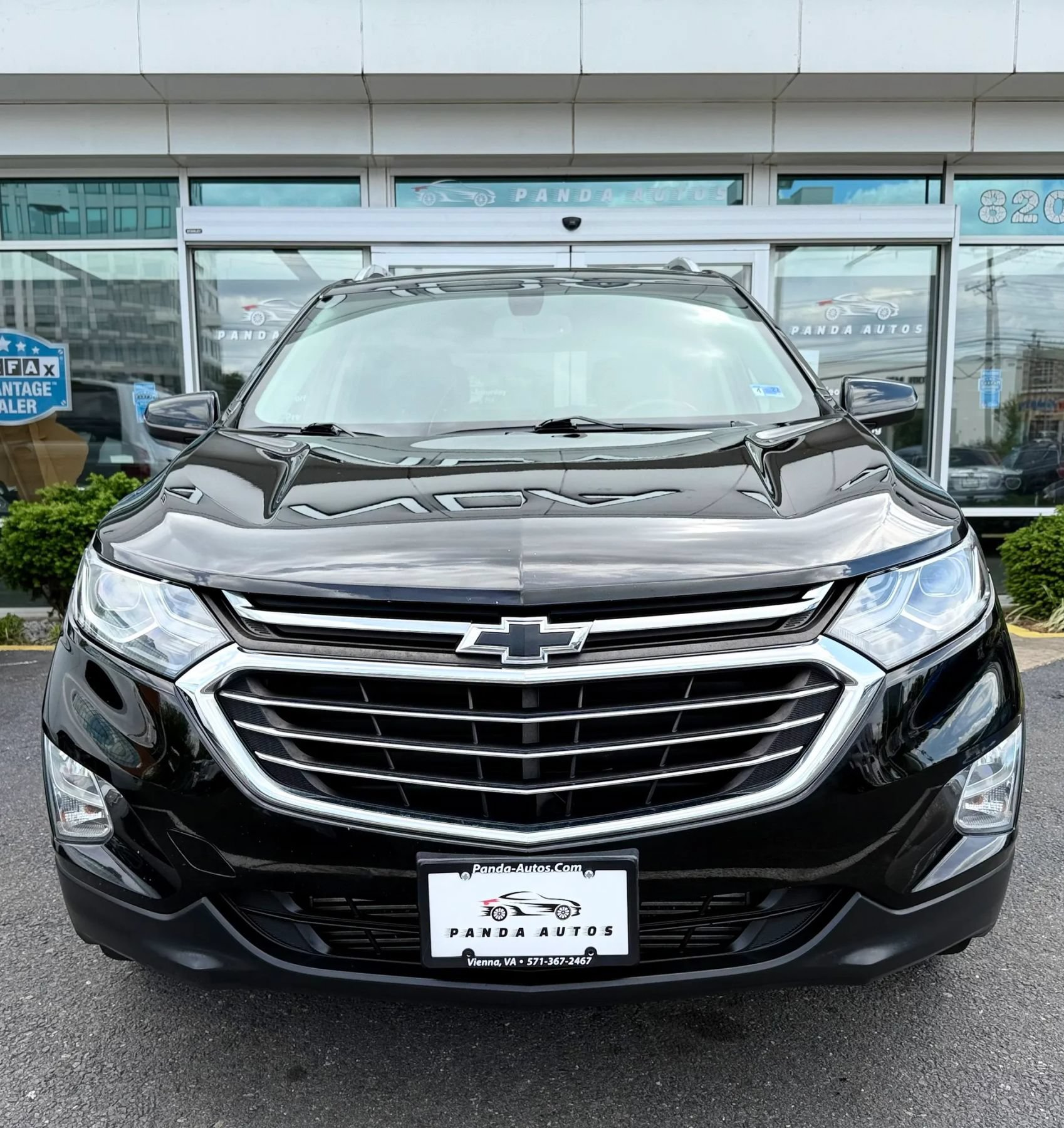 Used 2018 Chevrolet Equinox Premier AWD/4WD image 2