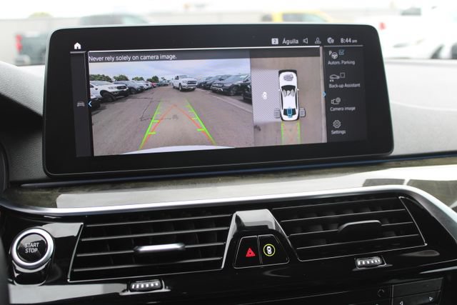 Used 2021 BMW 530e w/ Parking Assistance Package RWD image 28