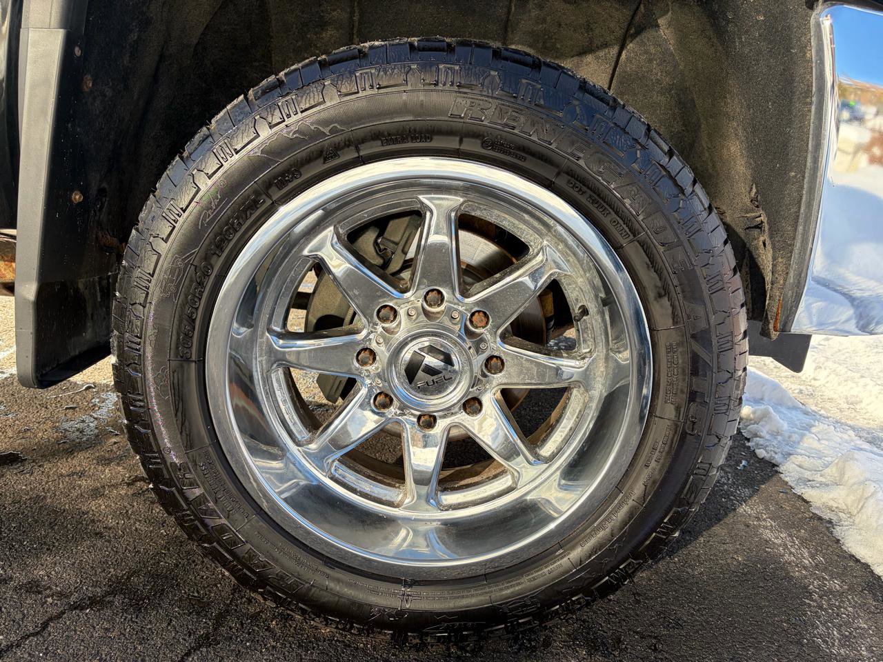 Used 2015 GMC Sierra 2500 SLE w/ SLE Preferred Package image 16