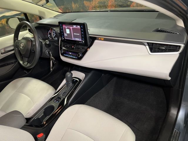 Used 2022 Toyota Corolla LE image 52